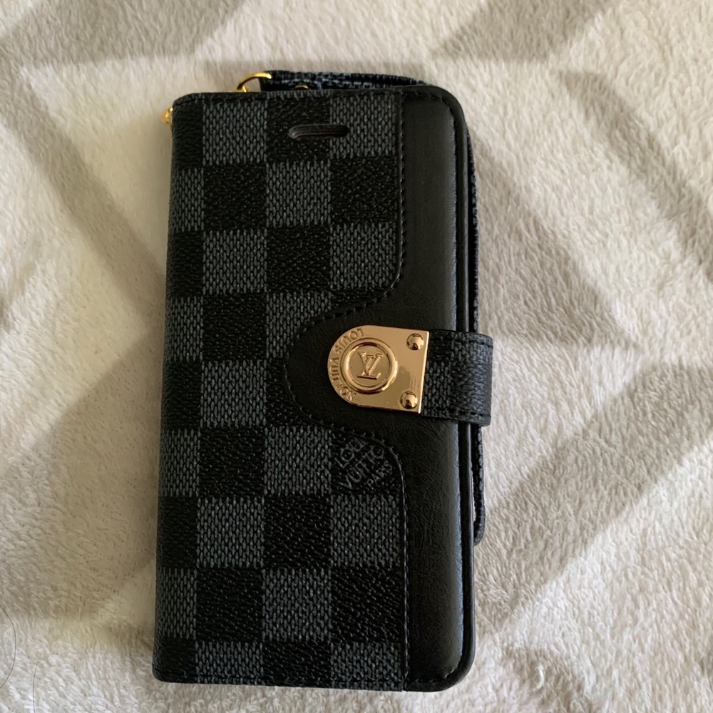 iPhone 7 case bundle - ON HOLD for @cynthiamartin